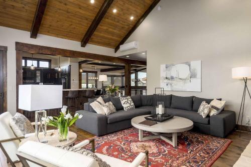 Cooper Ski Haus