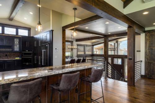 Cooper Ski Haus