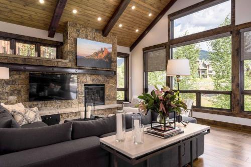 Cooper Ski Haus