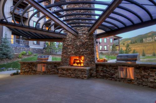 Cooper Ski Haus
