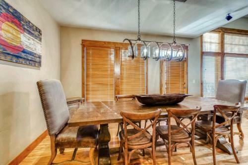 Eagleridge Townhomes 1467