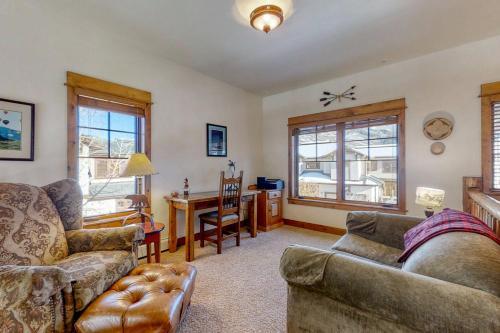 Eagleridge Townhomes 1496