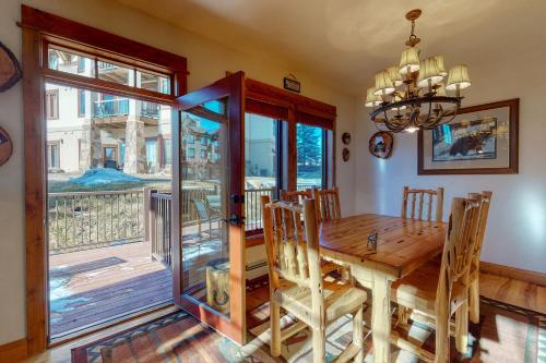 Eagleridge Townhomes 1534