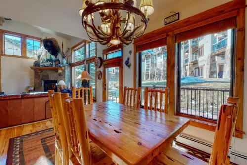 Eagleridge Townhomes 1534