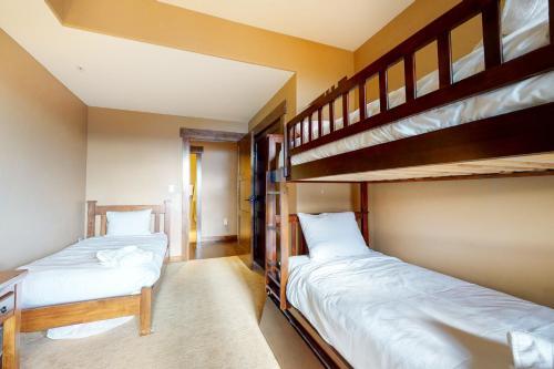 Trailhead Lodge 4104