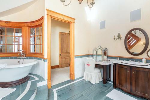 Positive Outlook By Exceptional Stays