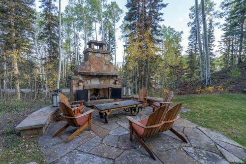 Alpenglow By Exceptional Stays
