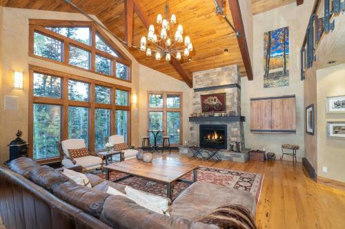 Alpenglow By Exceptional Stays