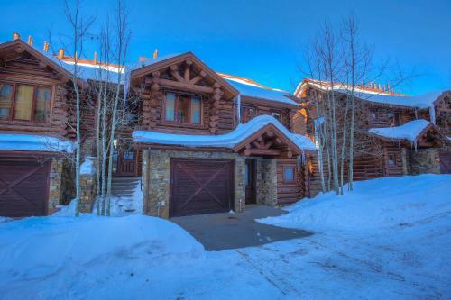 Prospect Falls Getaway - Effervescent Paradise Townhome