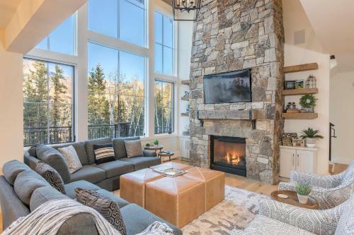 Overlook Haus By Exceptional Stays