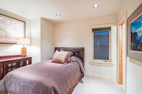 Pacific Ave West 412 - Alpine Dream
