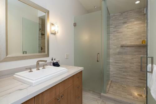 Pacific Ave West 330 B - Central Chalet