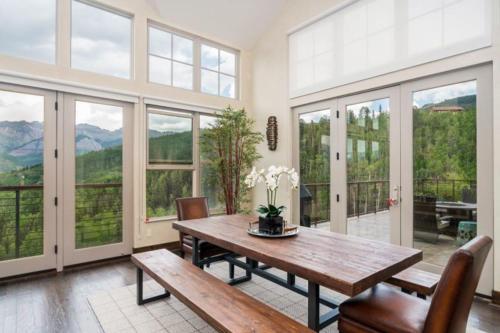 Cassidy Ridge Condos