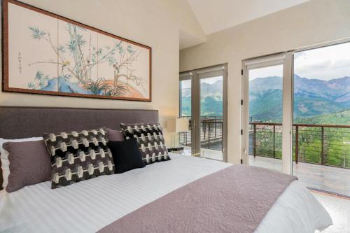 Cassidy Ridge Condos