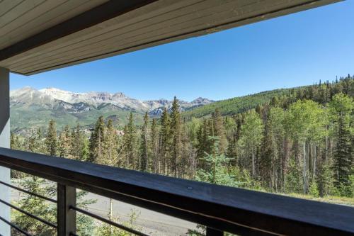 Cassidy Ridge Condos