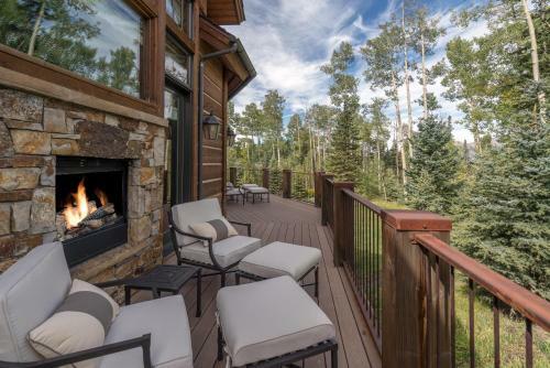 The Pinnacle By Exceptional Stays