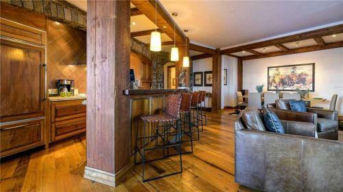 See Forever San Sophia 114 (condo)