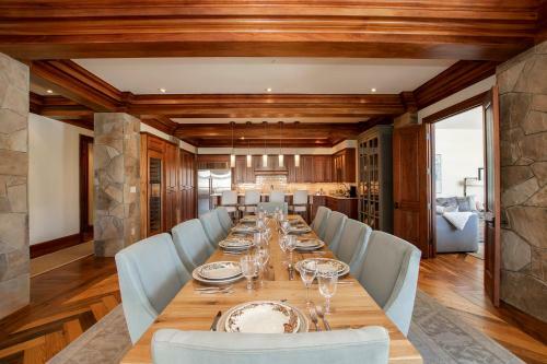 Lorian 4 - Luxurious Ski-in Ski-out Forest Condo