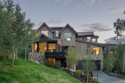 Vischer Drive 137 - The Vischer View House