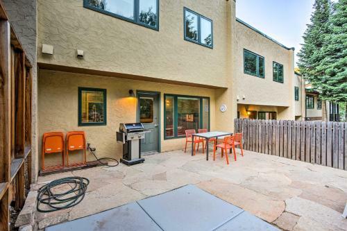 Cozy Townhome With Beautiful Views Of Vail Mountain!