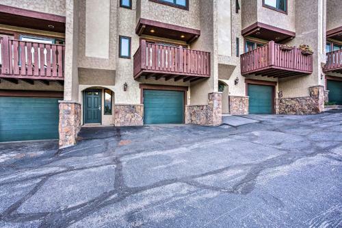 Cozy Townhome With Beautiful Views Of Vail Mountain!