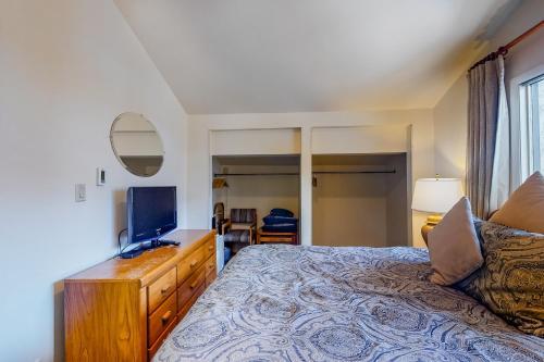 Lionshead Luxury