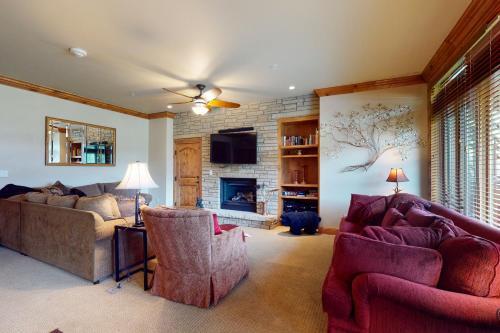 Lion Square Lodge East 103