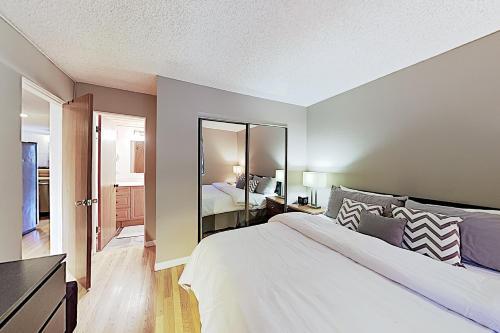 Apartamento S Frontage Condo #b203 Condo