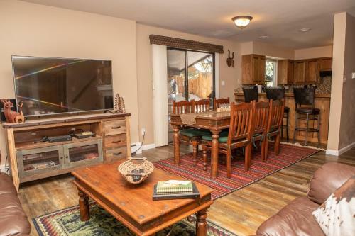 6 Chamonix Lane 2 Bedroom Townhouse