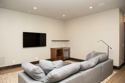 1242 Westhaven Circle Townhouse