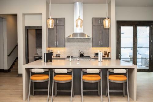 1242 Westhaven Circle Townhouse