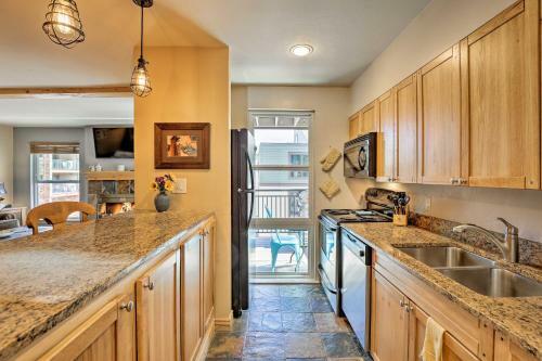 Apartamento Vail Ski Condo With Comm Pool And Mtn Shuttle!