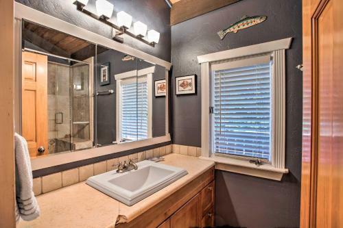 Apartamento Rustic Mtn Getaway With Deck, 3mi To Vail Resort