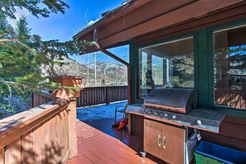 Apartamento Rustic Mtn Getaway With Deck, 3mi To Vail Resort