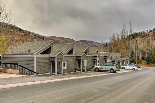 Cozy Vail Townhome With Views Near Shuttle Stop!