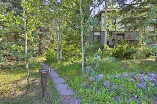 Apartamento Vail Condo With Mtn View Deck - Steps To Ski Shuttle