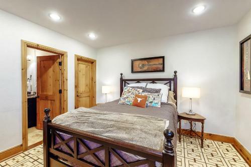 Lupine Drive Luxury