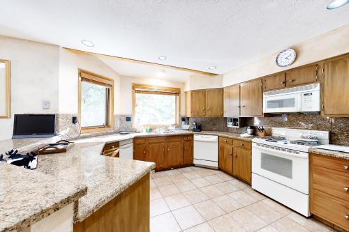 Majestic Vail Golf Course Home