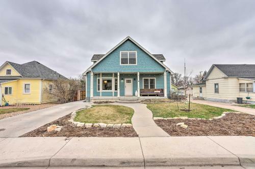 Apartamento Parkside Getaway With Fire Pit By Windsor Lake!