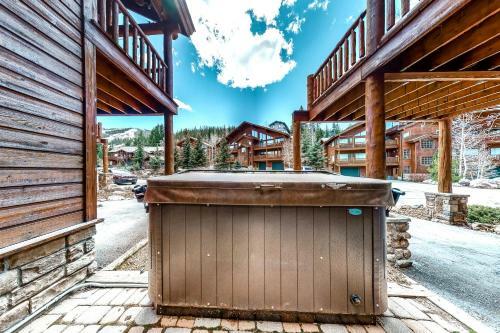 Slopeside 100