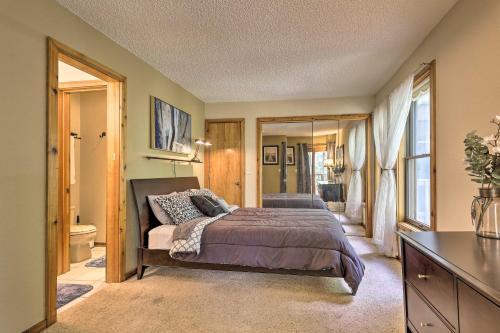 Apartamento Cozy Creekside Condo, Steps From Wp Shuttle!