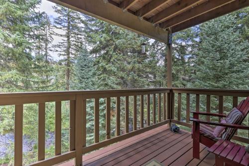 Apartamento Cozy Creekside Condo, Steps From Wp Shuttle!