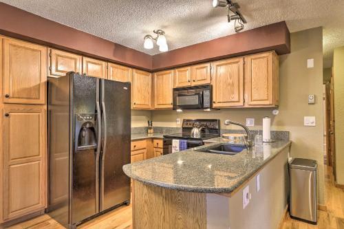 Apartamento Cozy Creekside Condo, Steps From Wp Shuttle!