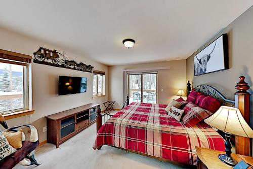 Spacious Home Near Ski Resort - Private Hot Tub Home