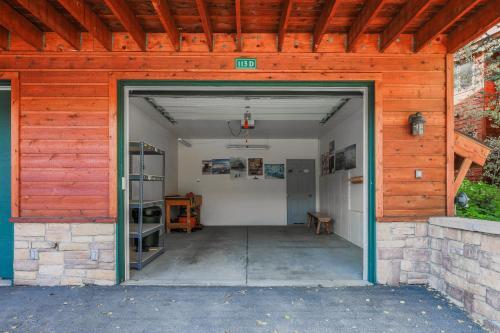 Slopeside 113-d