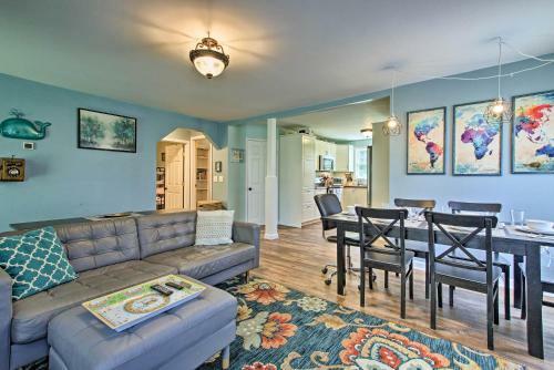 Niantic Home With Patio And Grill - 2 Mi To Beach!