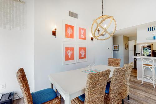 Sea Colony Pinewood