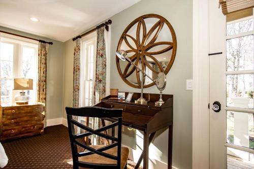 Bed & Breakfast Spicer Mansion