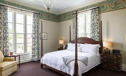 Bed & Breakfast Spicer Mansion