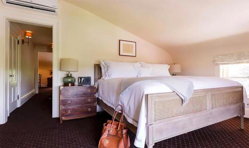 Bed & Breakfast Spicer Mansion